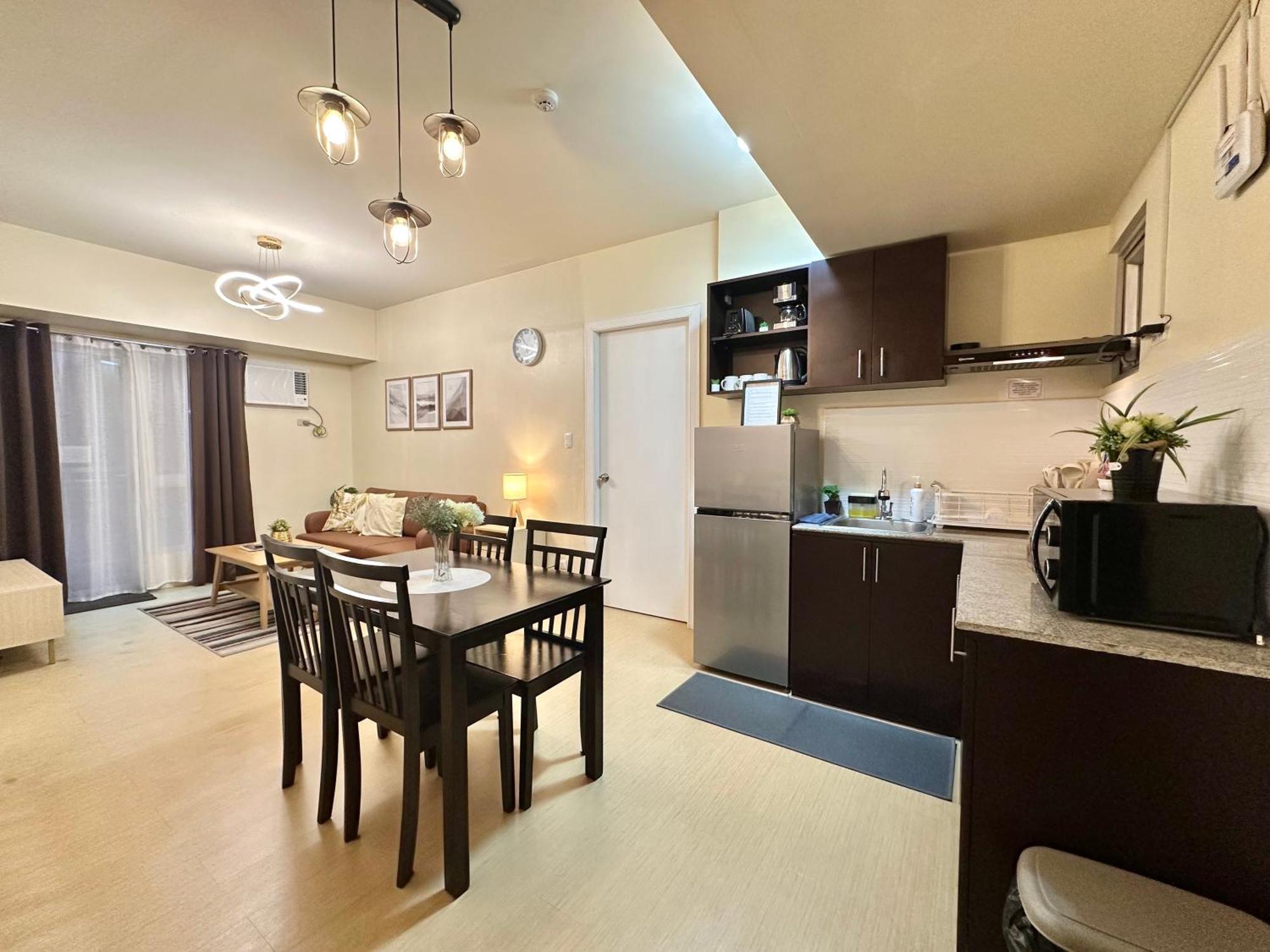 2-Bedroom Condo Unit With Balcony At Centrio Tower Beside Ayala Centrio Mall Downtown Cdo Cagayan de Oro Eksteriør bilde