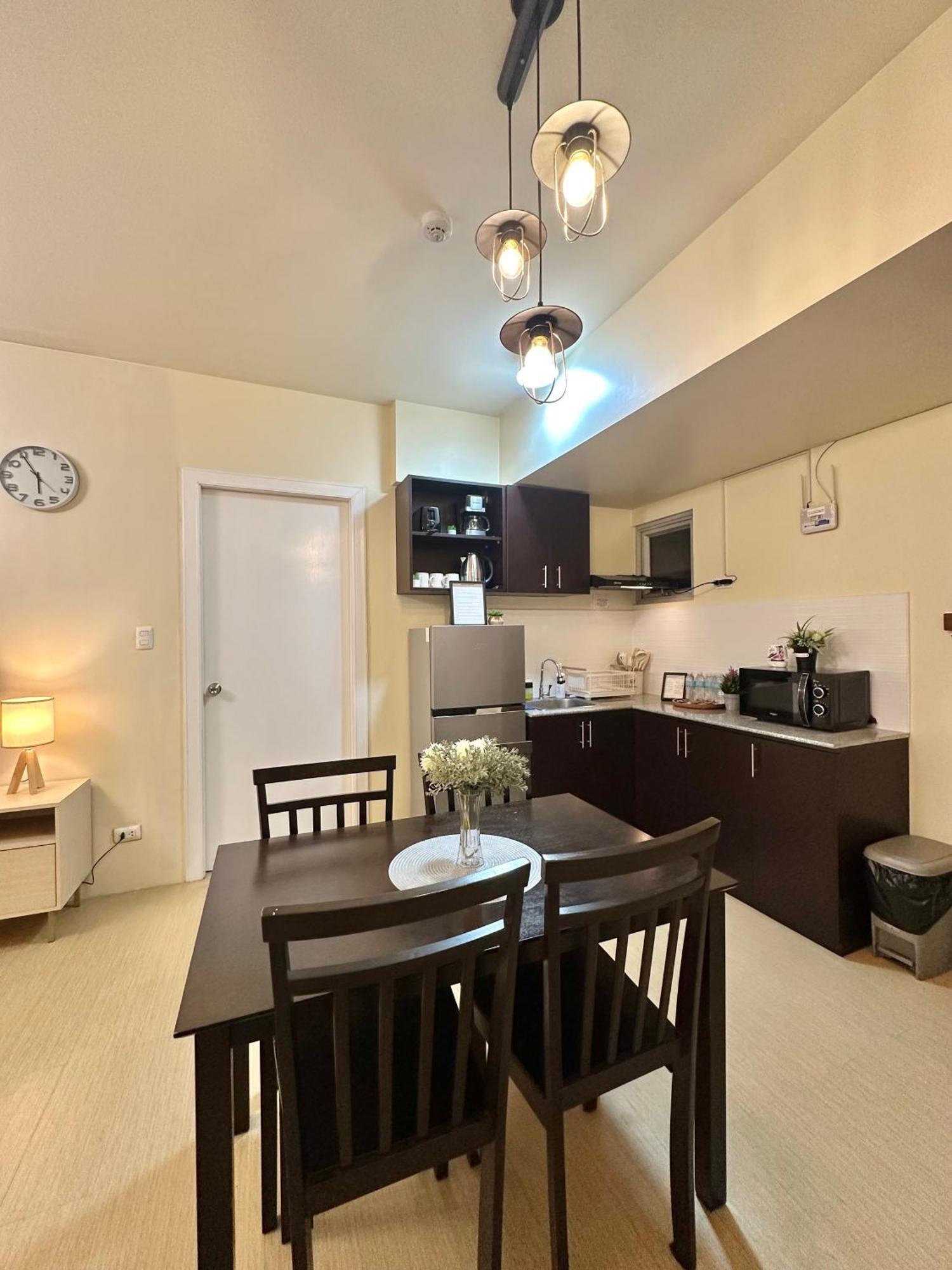 2-Bedroom Condo Unit With Balcony At Centrio Tower Beside Ayala Centrio Mall Downtown Cdo Cagayan de Oro Eksteriør bilde