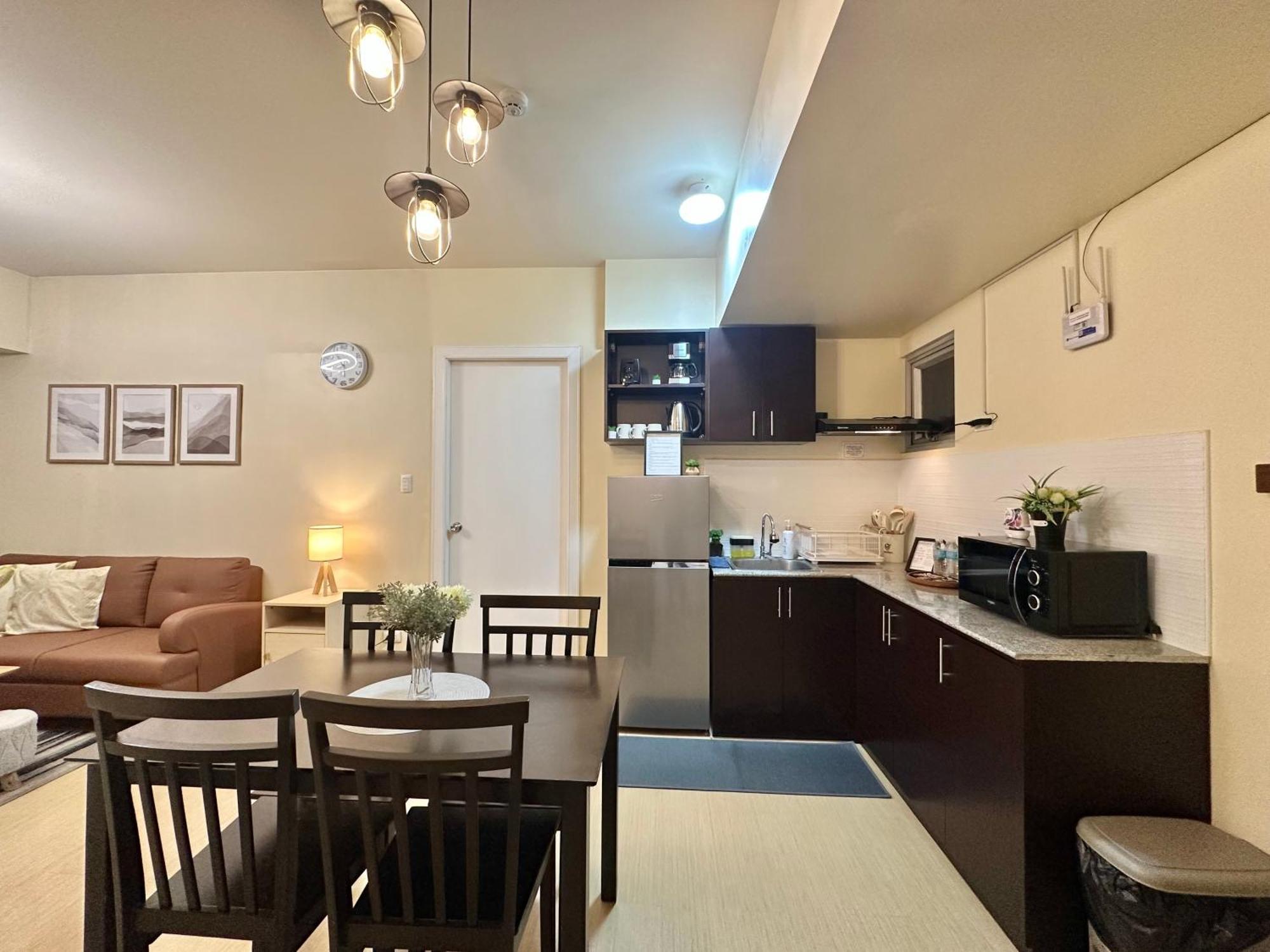 2-Bedroom Condo Unit With Balcony At Centrio Tower Beside Ayala Centrio Mall Downtown Cdo Cagayan de Oro Eksteriør bilde